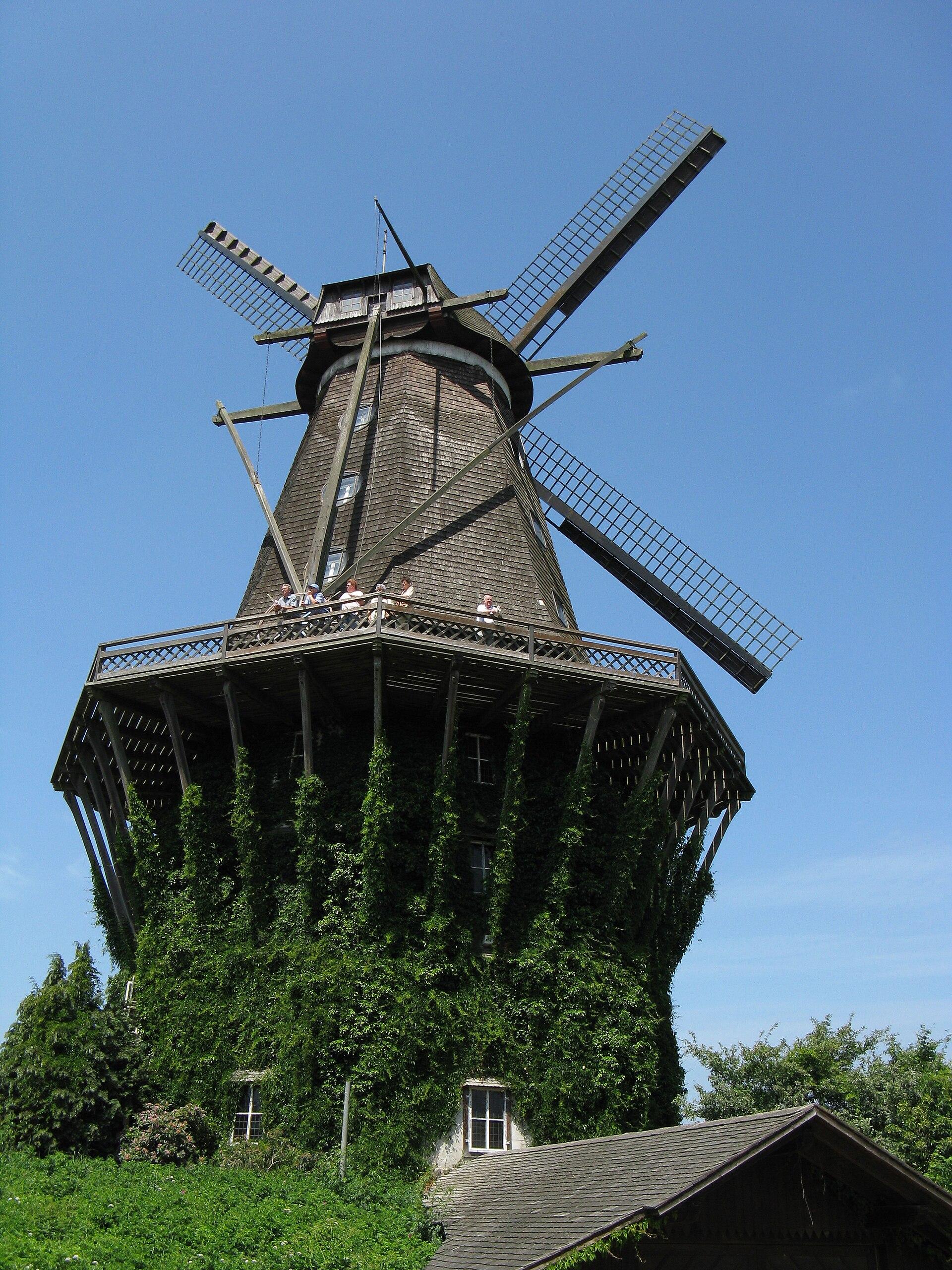 Windmühle Sanssouci im Internationalen Mühlenmuseum Gifhorn